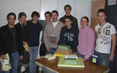 Au centre, Yanis TALLA, vainqueur du paris meijin C