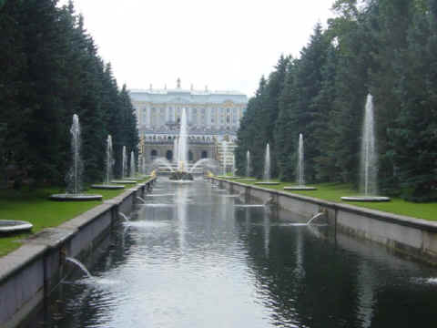 Peterhof.jpg (73763 octets)
